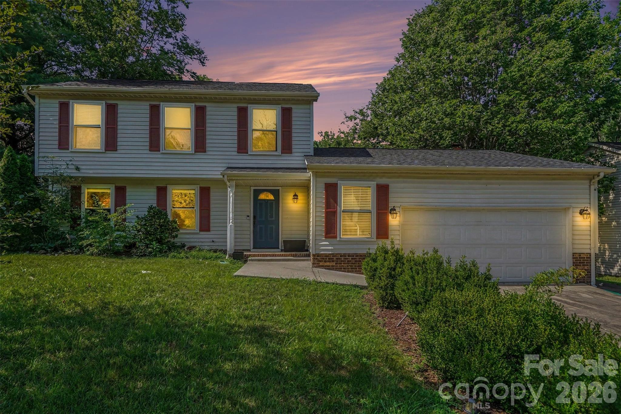 Downpatrick Pl, Charlotte, NC 28262