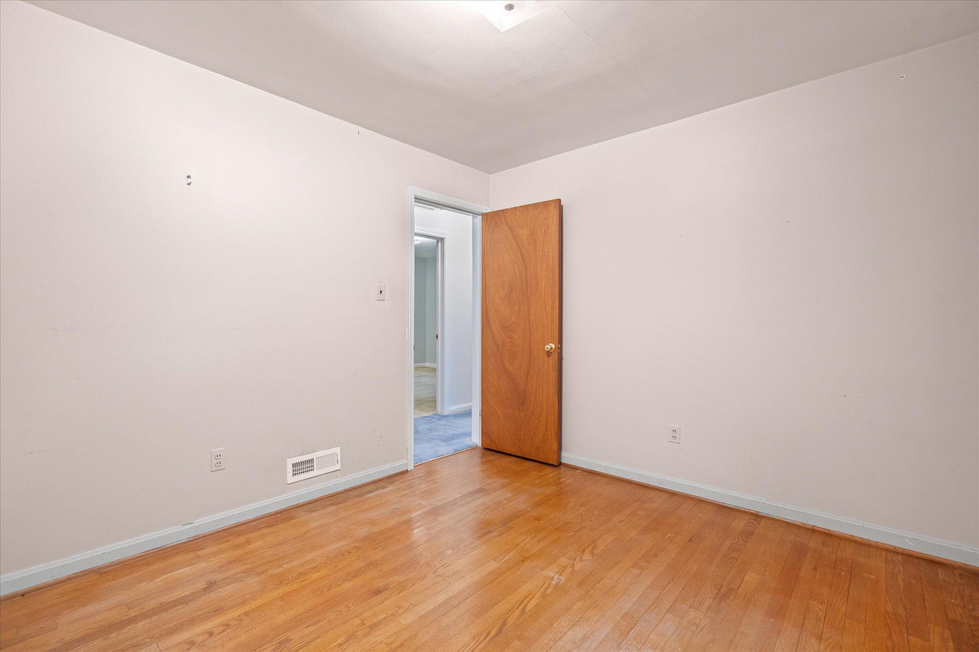  8316 Ashwood Drive, Alexandria, VA, 22308 - 物件實景