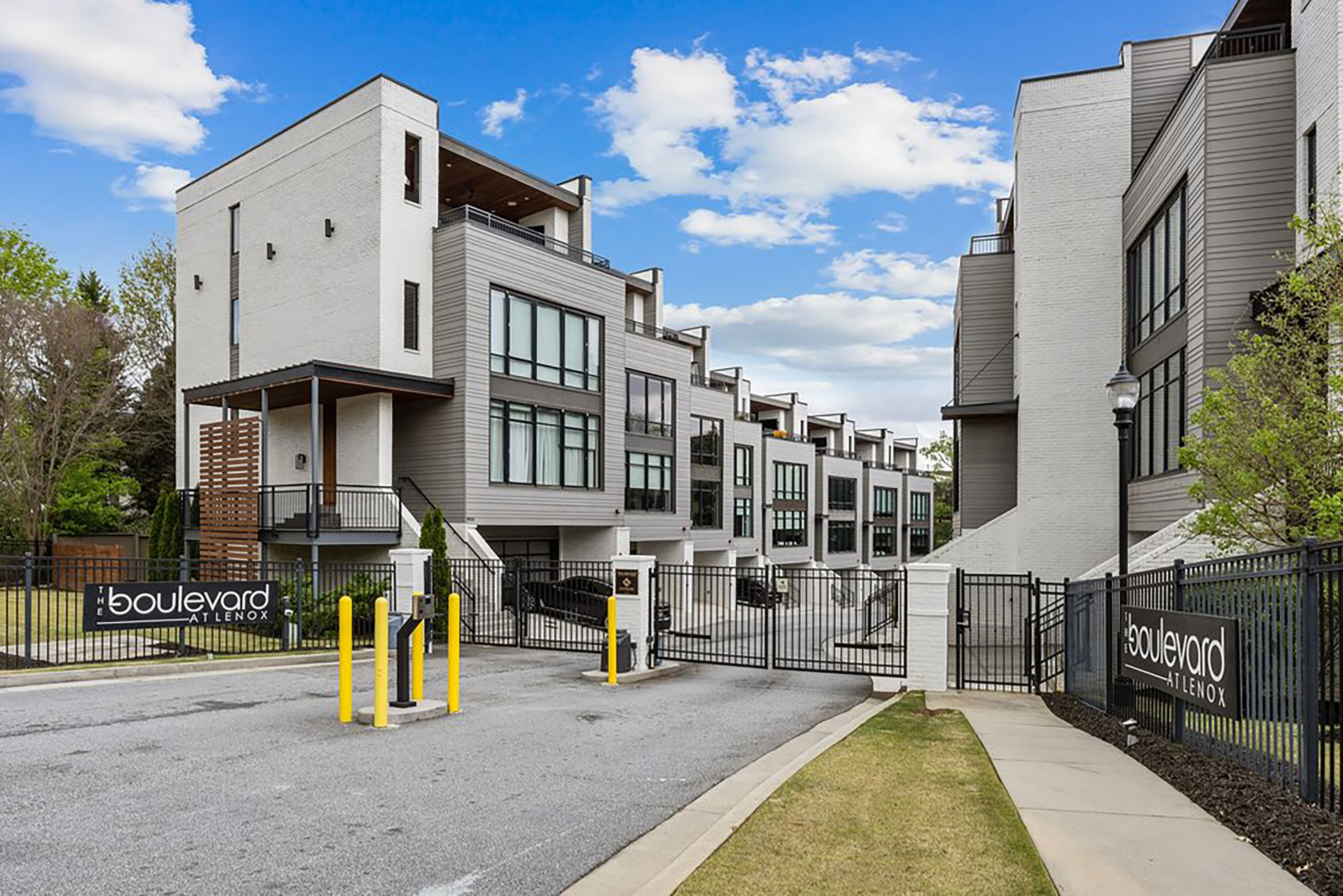  Luxury Buckhead Townhome with Fourth Floor Sky Lounge and Elevator - 物件實景
