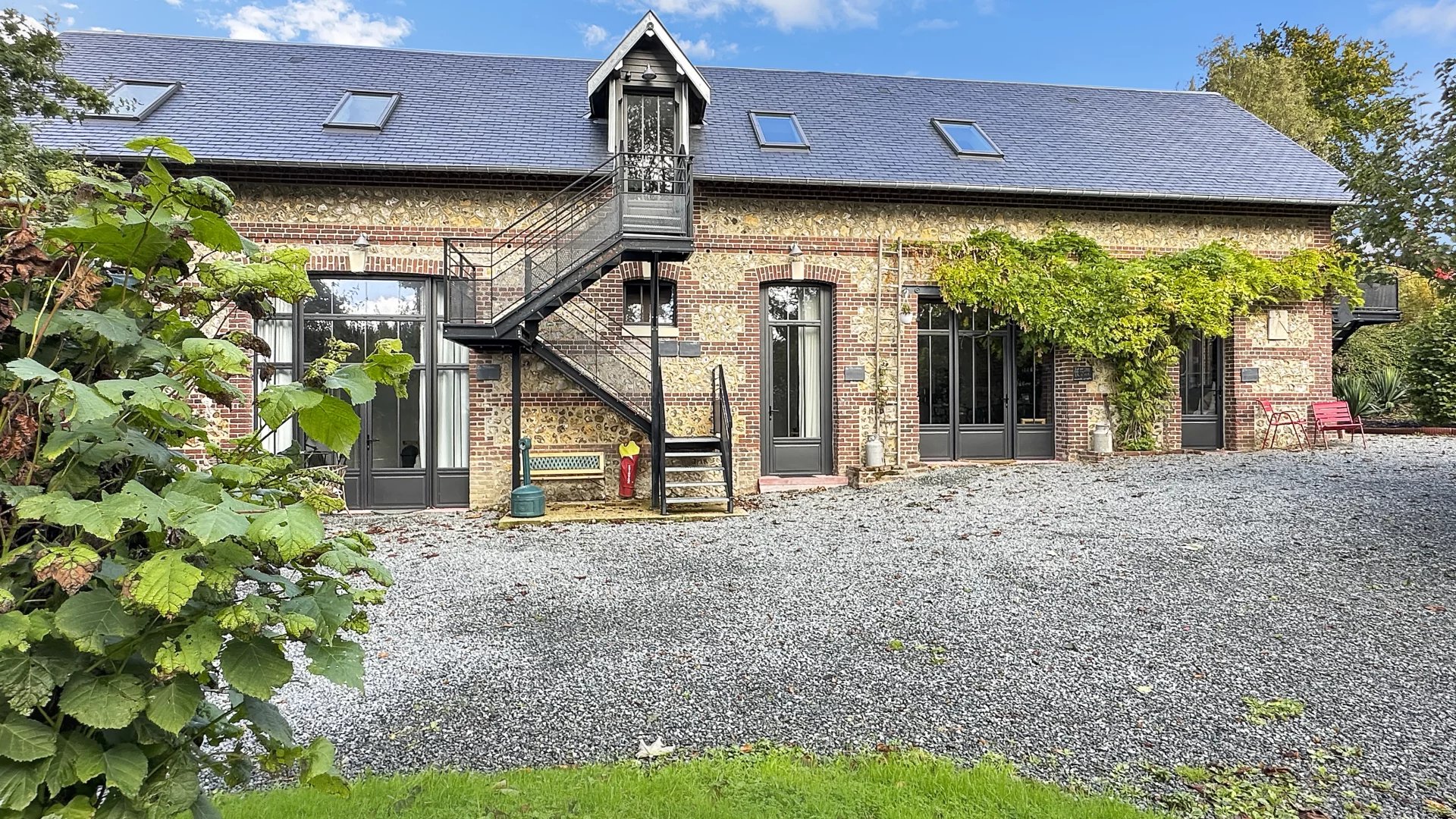 Lillebonne, Normandy, 76170, FR, 11 Bedrooms Bedrooms, ,3 BathroomsBathrooms,Residential,For Sale,1665758