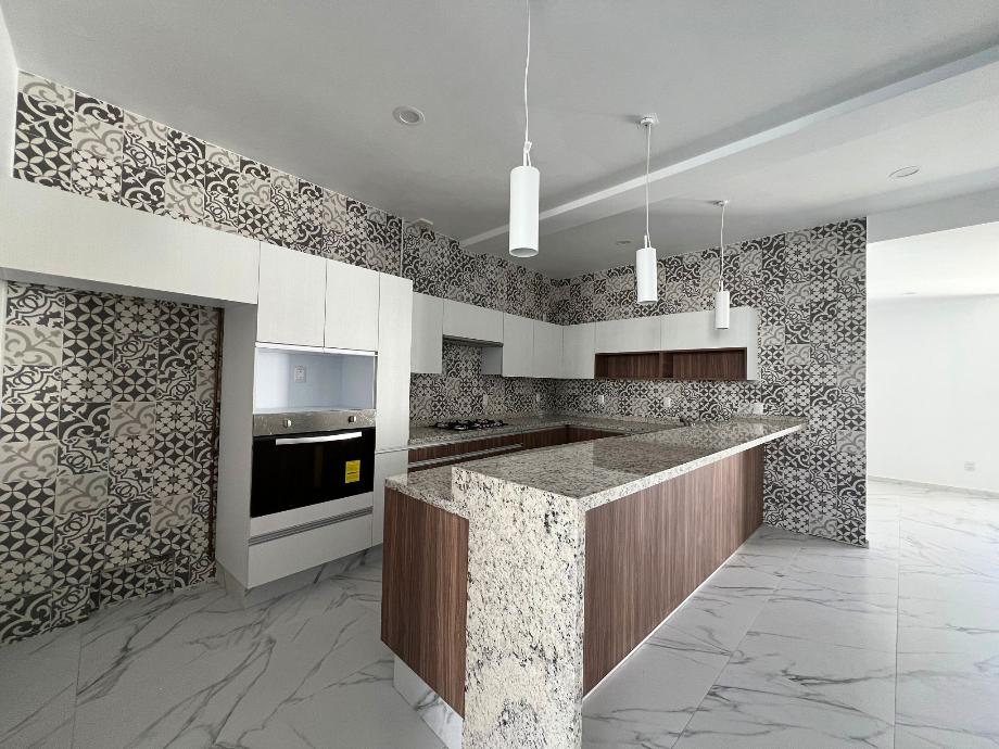 Antonio de Haro y Tamiz, Naucalpan de Juárez, Estado de méxico, 53126, Mexico, 3 Bedrooms Bedrooms, ,3 BathroomsBathrooms,Residential,For Sale,Antonio de Haro y Tamiz,1672070