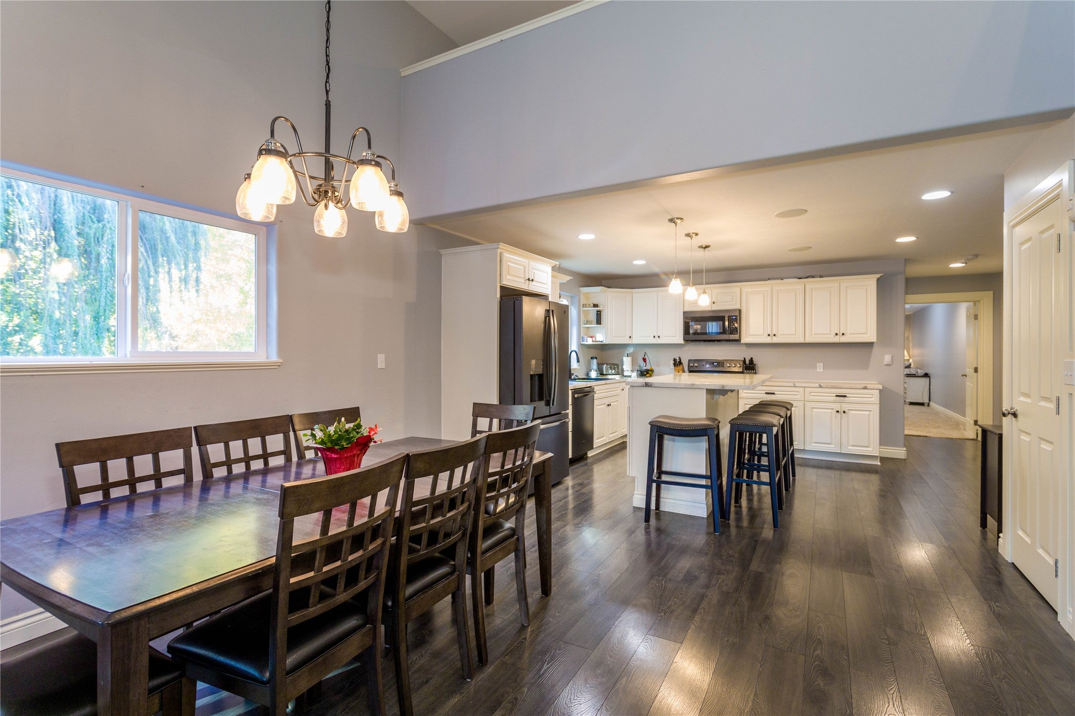 Kalispell, Montana, 59901, United States, 3 Bedrooms Bedrooms, ,3 BathroomsBathrooms,Residential,For Sale,1827707
