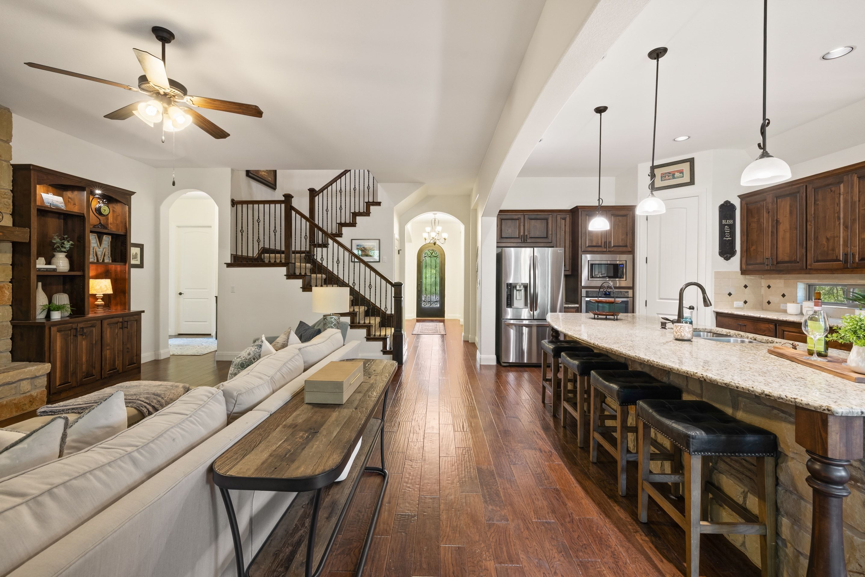  Refined Rocky Creek Living with Private Backyard Oasis - 物件實景