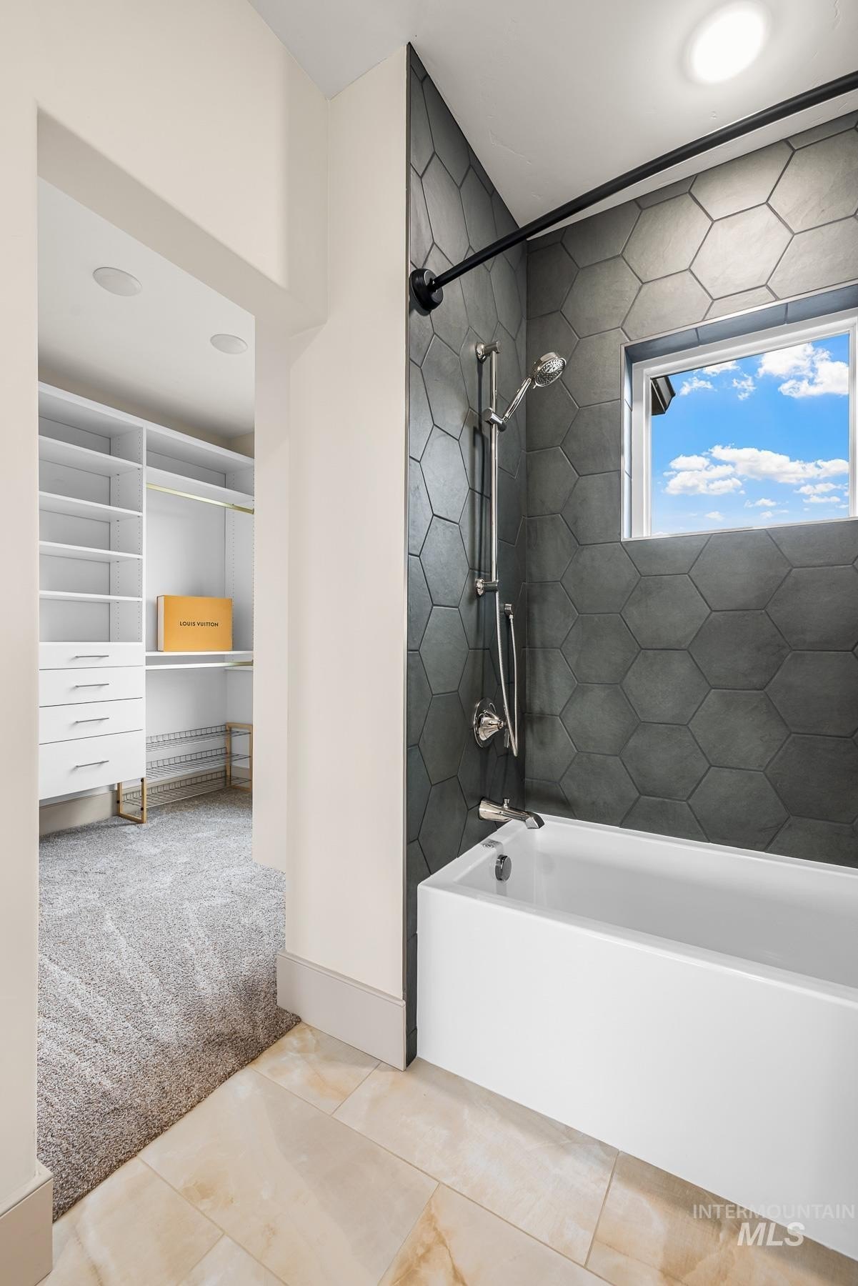 McCall, Idaho, 83638, United States, 5 Bedrooms Bedrooms, ,4 BathroomsBathrooms,Residential,For Sale,1989915