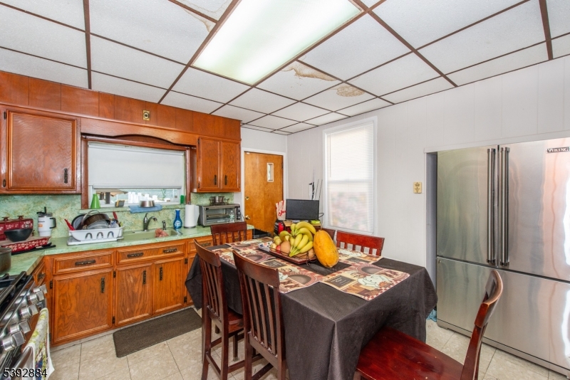 Belleville Twp., New Jersey, 07109, United States, 8 Bedrooms Bedrooms, ,3 BathroomsBathrooms,Residential,For Sale,1989037