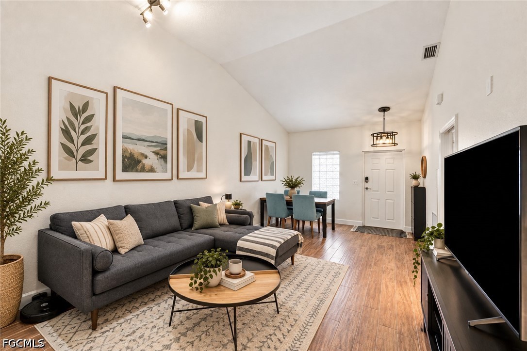 Bernwood Cove Loop, Fort Myers, FL 33966