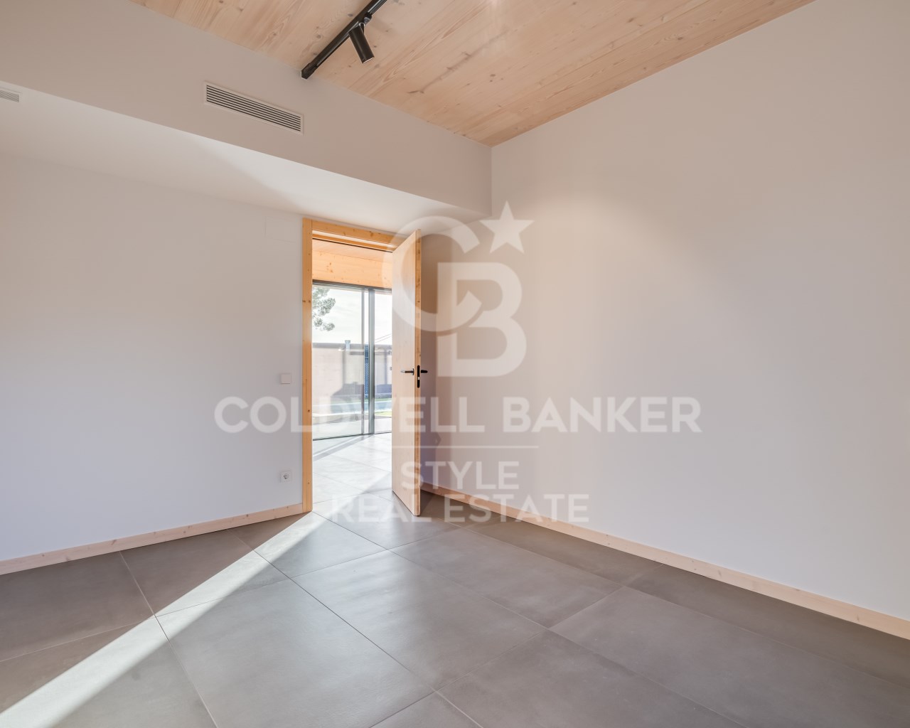 Matadepera, Catalonia, ES, 4 Bedrooms Bedrooms, ,3 BathroomsBathrooms,Residential,For Sale,1847581