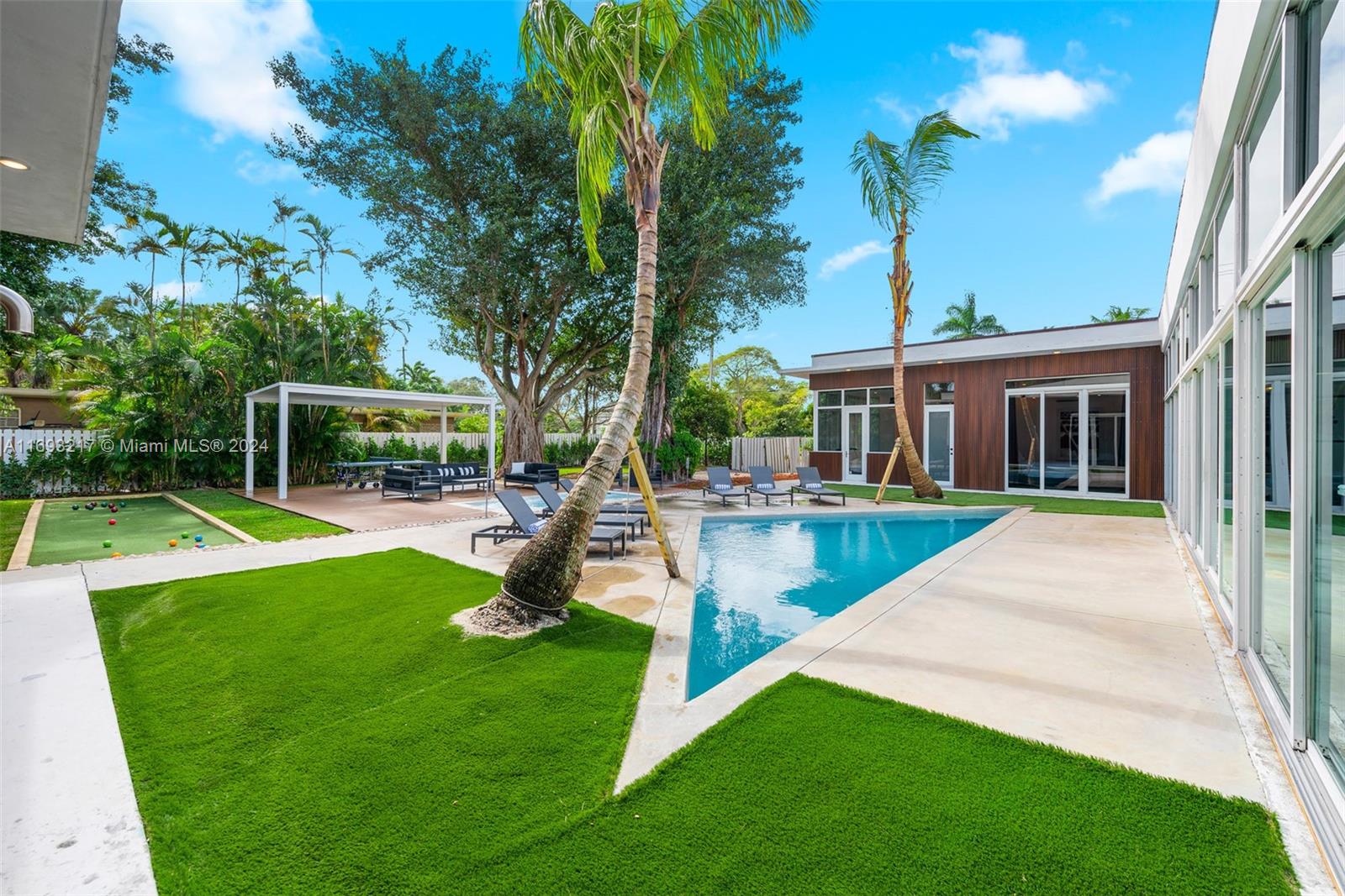 1000 NE 89th St, Miami, Florida, 33138, United States, 6 Bedrooms Bedrooms, ,7 BathroomsBathrooms,Residential,For Sale,1000 NE 89th St,1666048