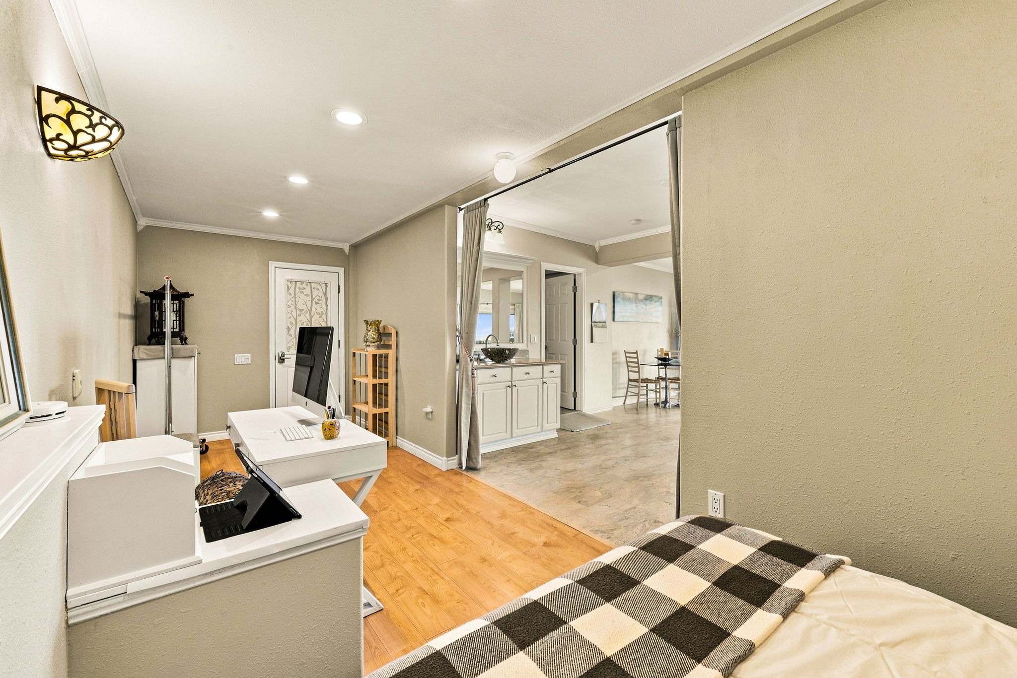  1626 Beach Dr NE, Tacoma, WA 98422 - 物件實景