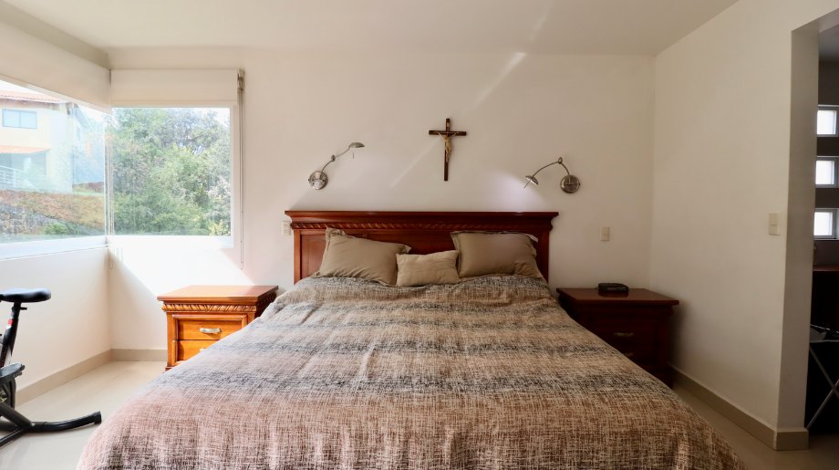 Morelia, Michoacán de Ocampo, 58350, Mexico, 4 Bedrooms Bedrooms, ,4 BathroomsBathrooms,Residential,For Sale,1998426