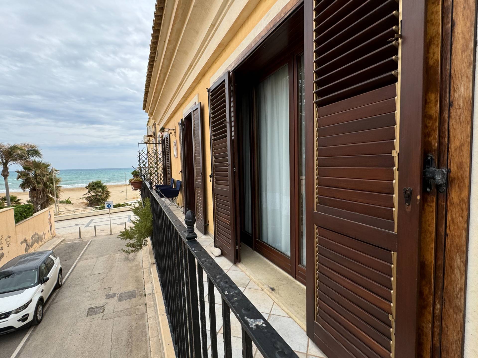 Ragusa, Ragusa, 97100, IT, 3 Bedrooms Bedrooms, ,3 BathroomsBathrooms,Residential,For Sale,1829533