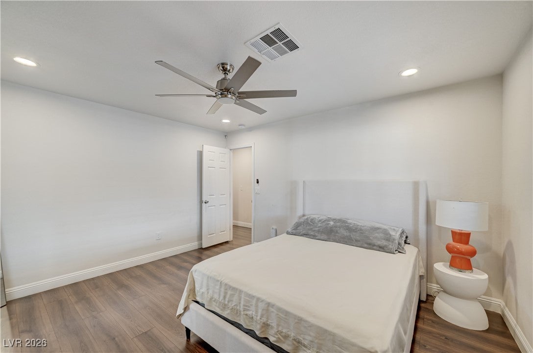 Las Vegas, Nevada, 89122, United States, 5 Bedrooms Bedrooms, ,4 BathroomsBathrooms,Residential,For Sale,2008777