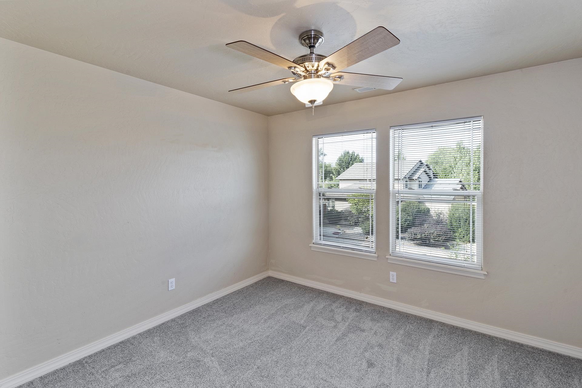 Fruita, Colorado, 81521, United States, 5 Bedrooms Bedrooms, ,3 BathroomsBathrooms,Residential,For Sale,1982065