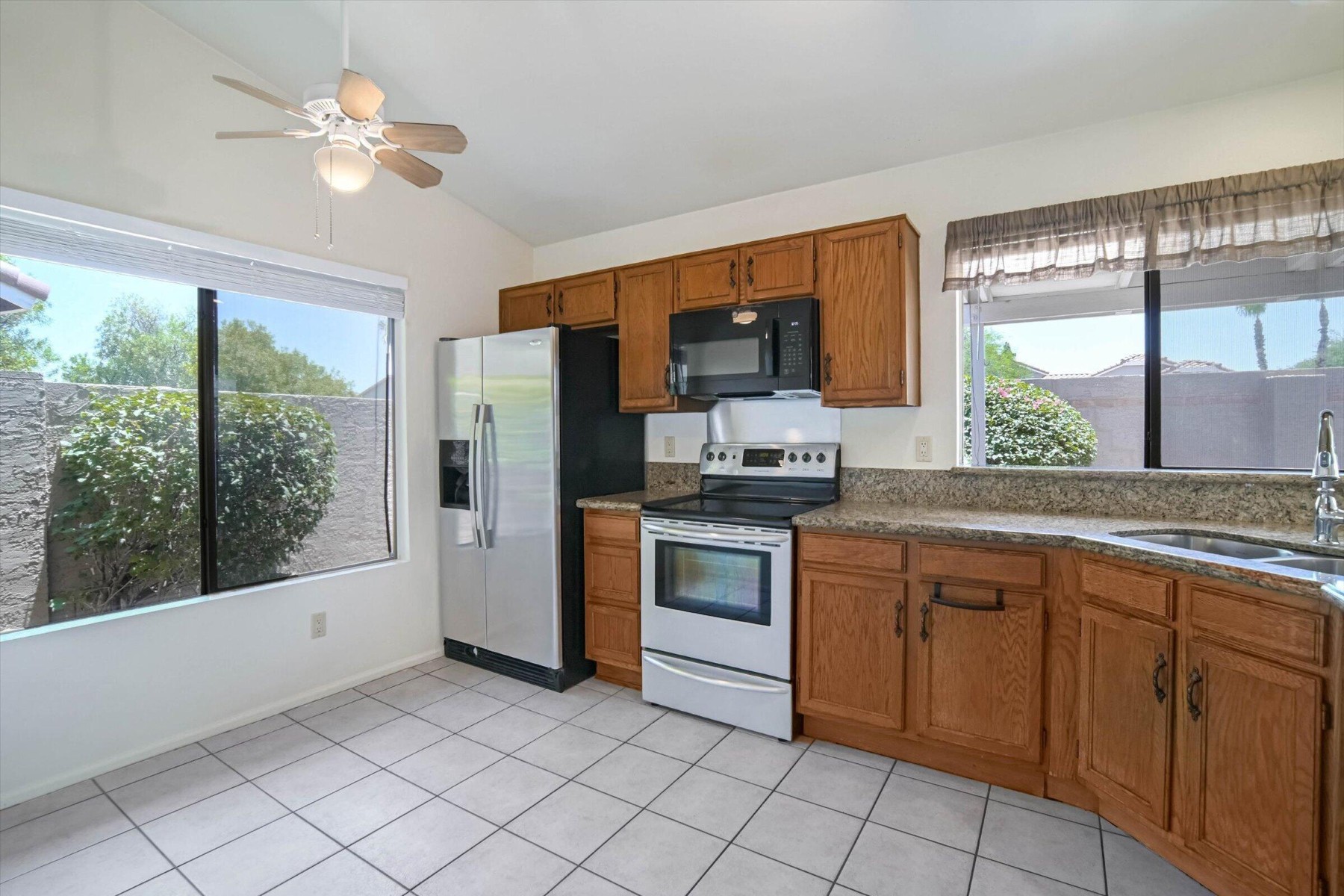  3510 E Hampton Avenue  Mesa, AZ - 物件實景