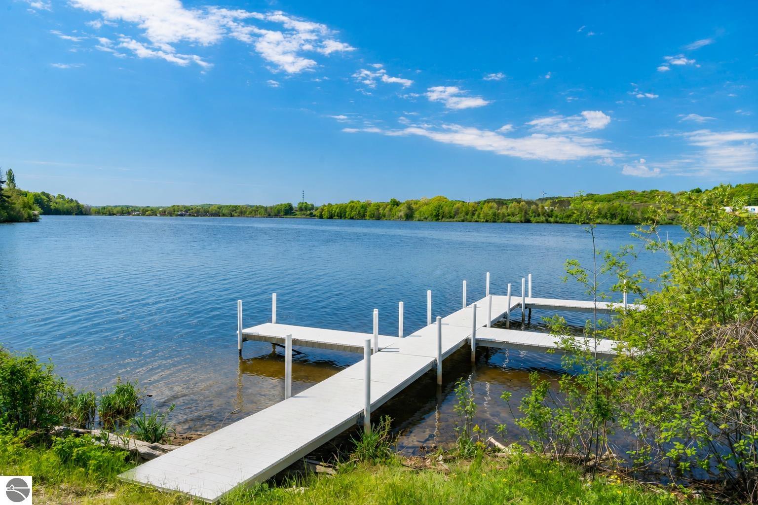 Simsbury St, Traverse City, MI 49686 #1