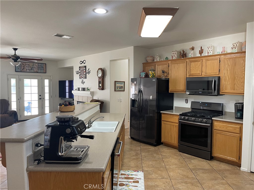 Hemet, California, 92544, United States, 4 Bedrooms Bedrooms, ,1 BathroomBathrooms,Residential,For Sale,1923257
