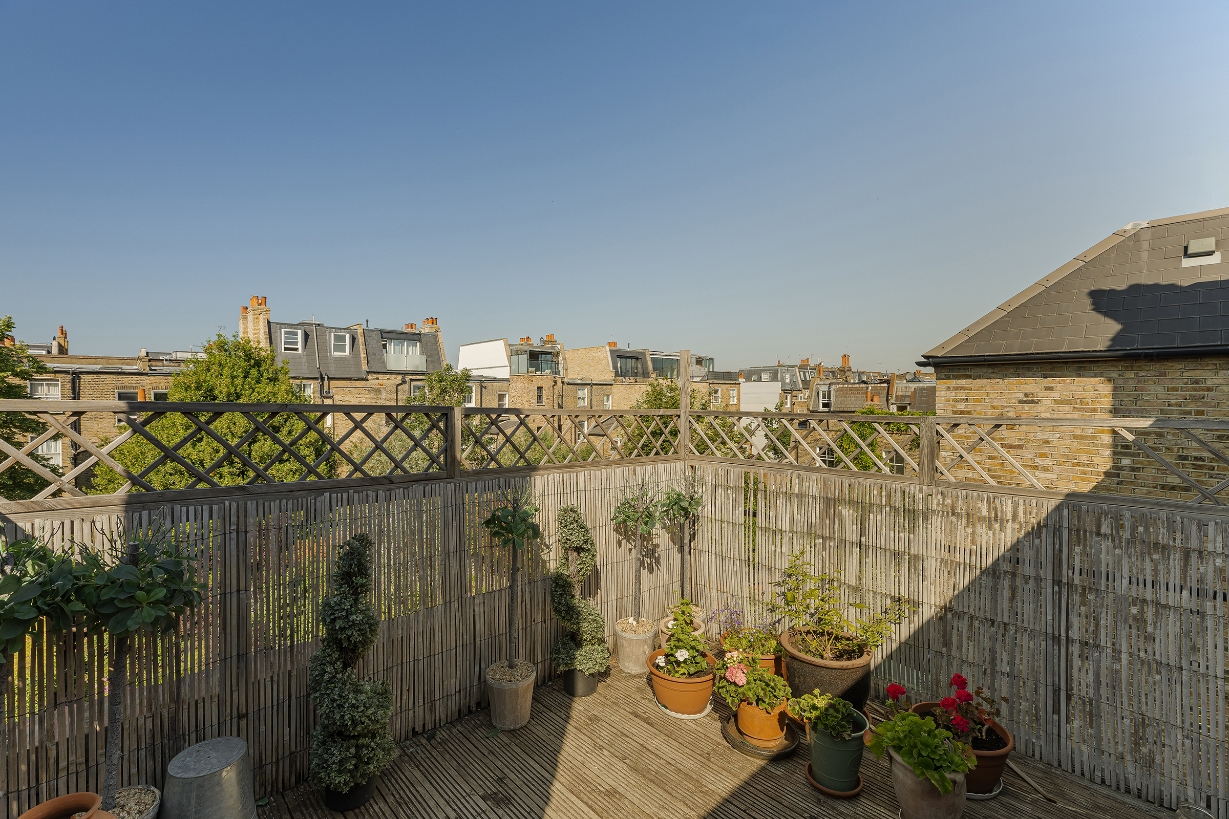 A Handsome Fulham House with a 92ft South-West Facing Garden - 物件實景