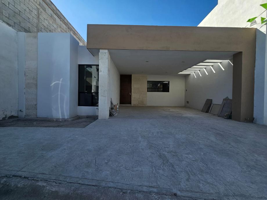 Torreón, Coahuila de Zaragoza, 27023, Mexico, 2 Bedrooms Bedrooms, ,2 BathroomsBathrooms,Residential,For Sale,2002152