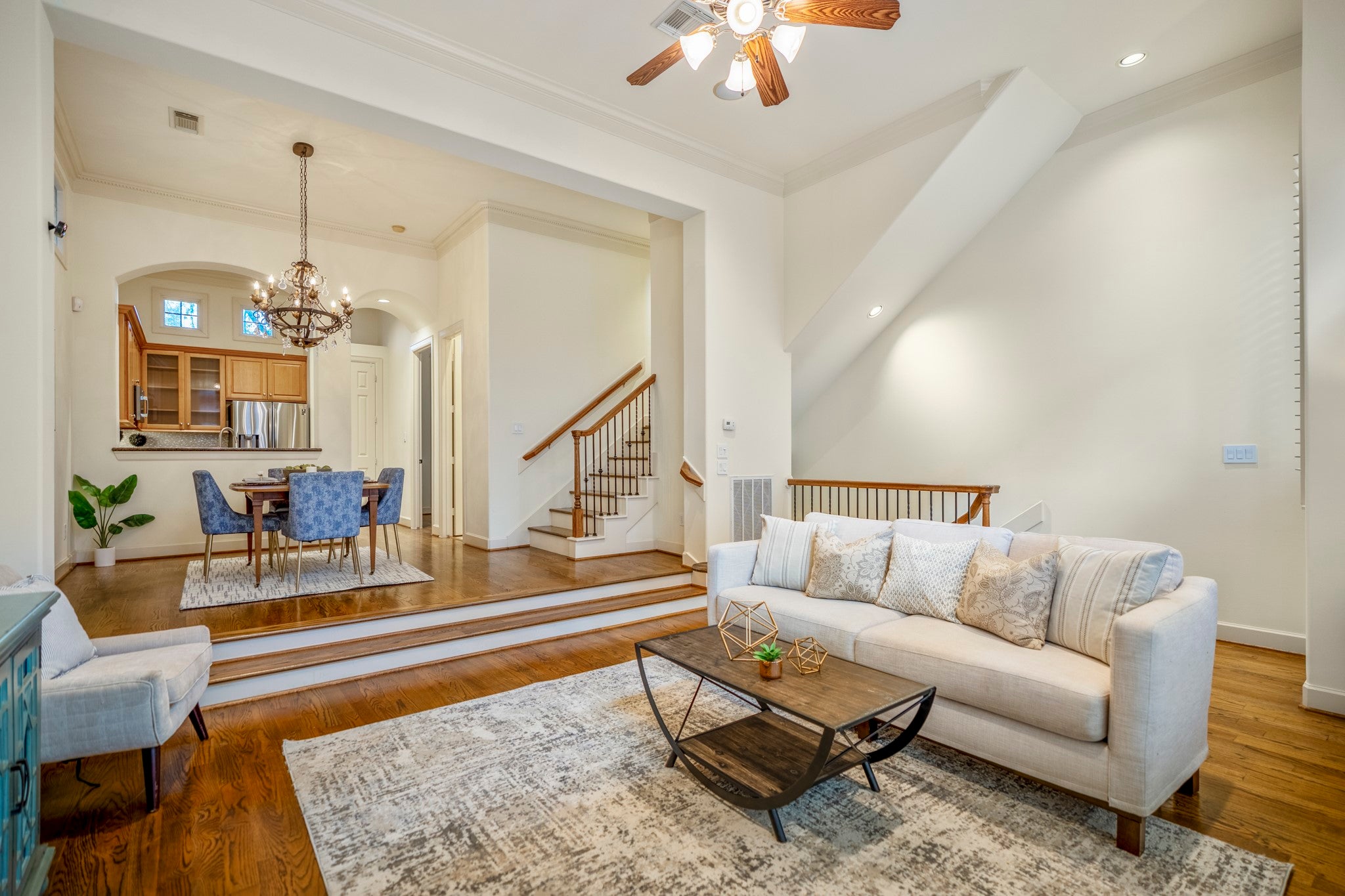 LA Branch St, Houston, TX 77004