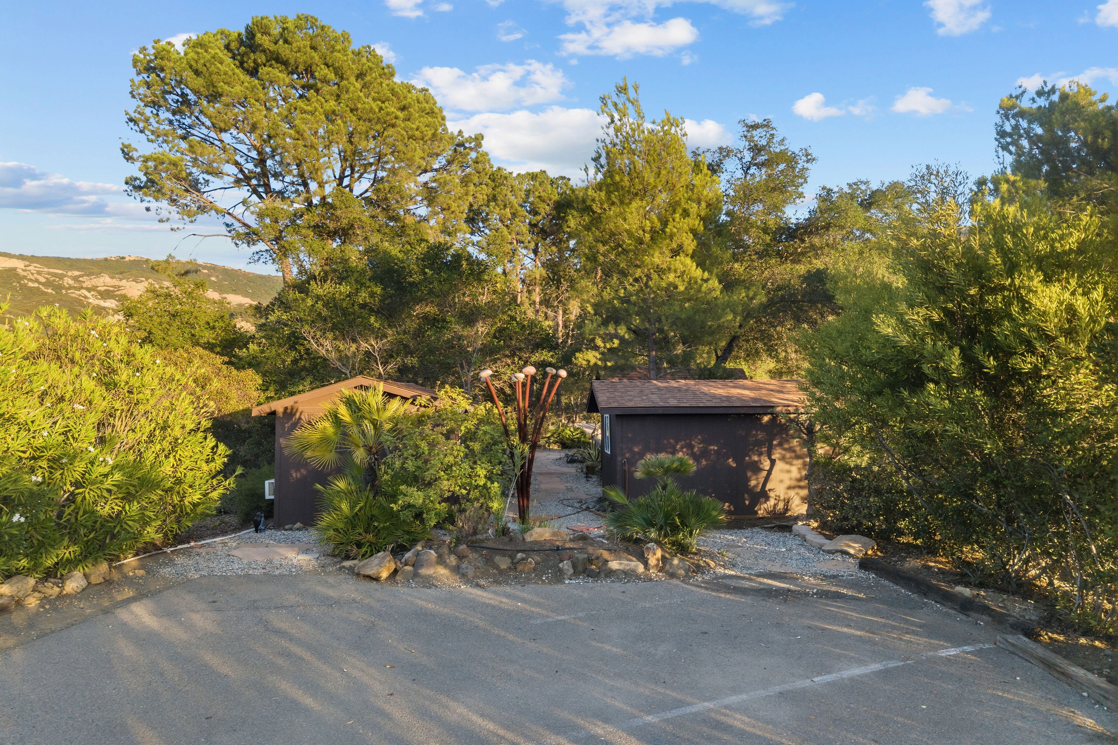  2025 Mckain Street - 物件實景