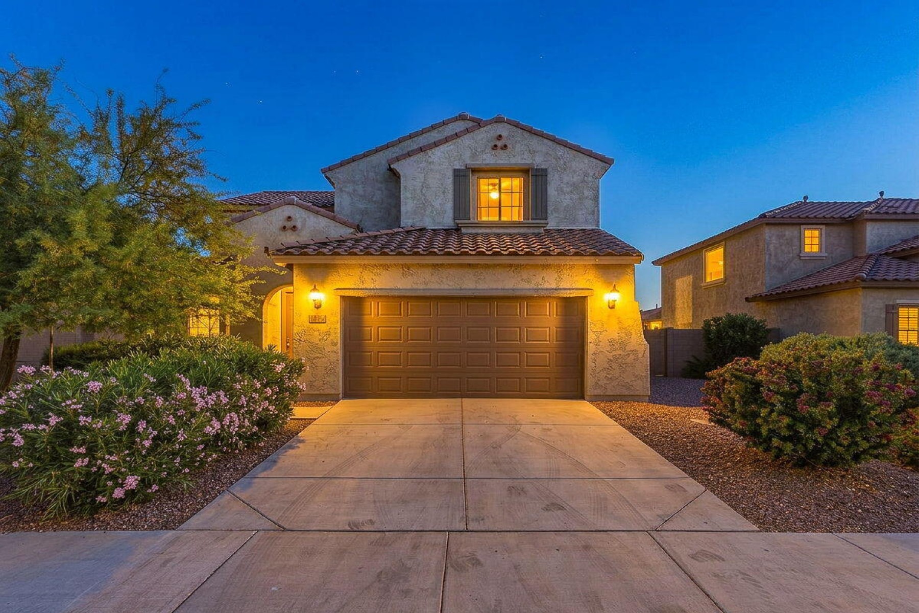  17543 W Buckhorn Trail  Surprise, AZ - 物件實景