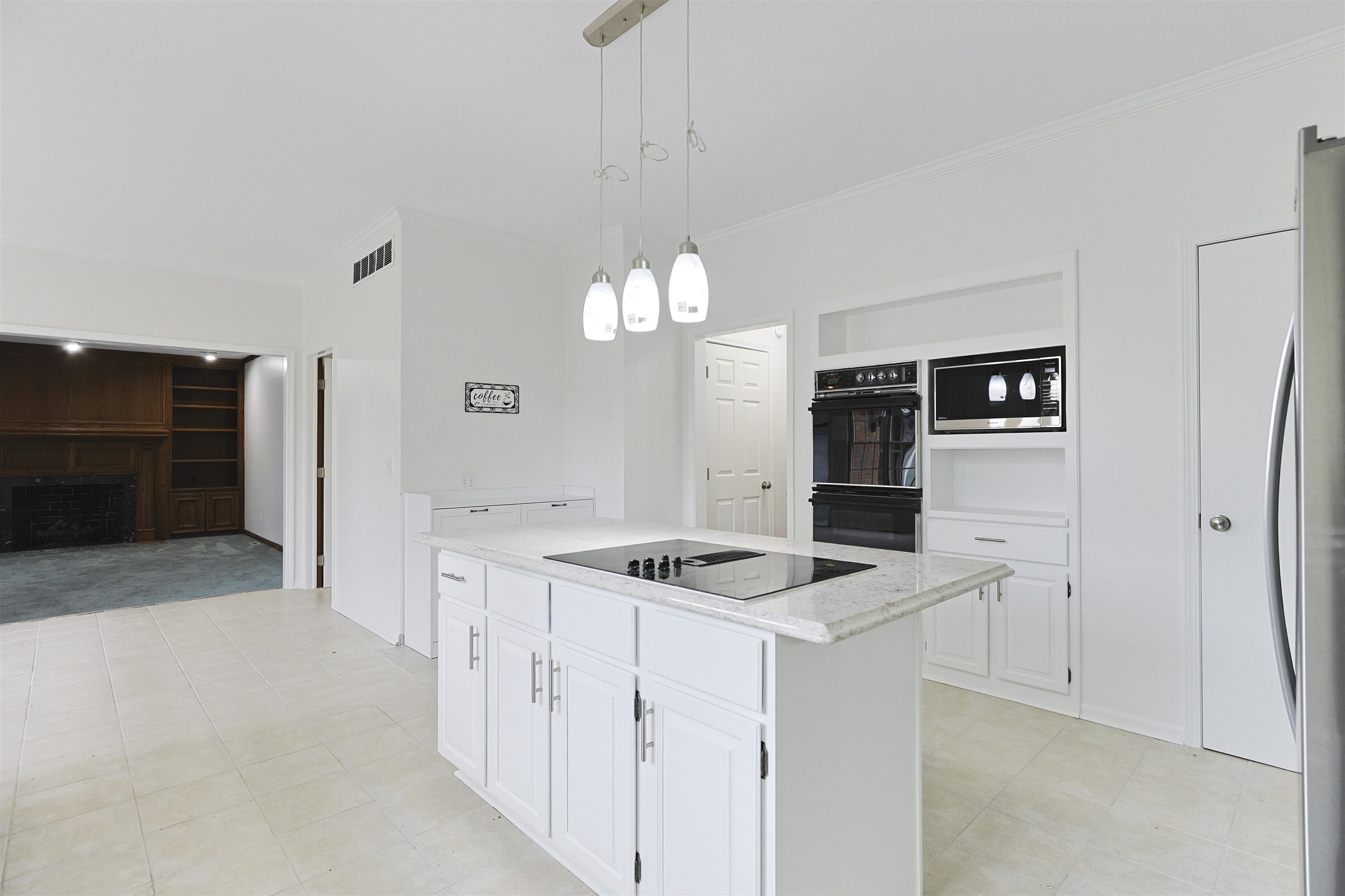 South Bend, Indiana, 46614, United States, 4 Bedrooms Bedrooms, ,4 BathroomsBathrooms,Residential,For Sale,1985327