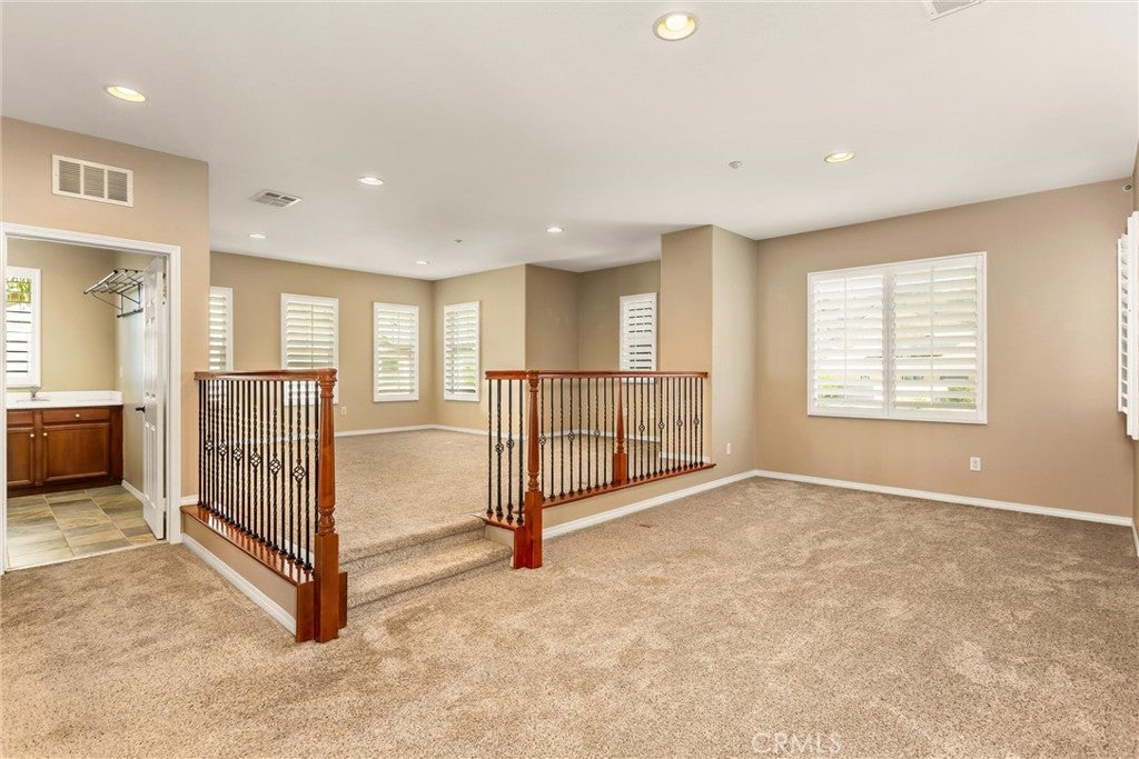 Highland, California, 92346, United States, 5 Bedrooms Bedrooms, ,5 BathroomsBathrooms,Residential,For Sale,1989215