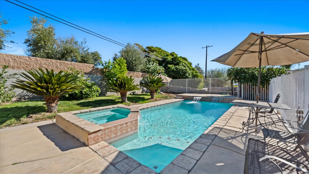 San Bernardino, California, 92404, United States, 3 Bedrooms Bedrooms, ,2 BathroomsBathrooms,Residential,For Sale,1990430