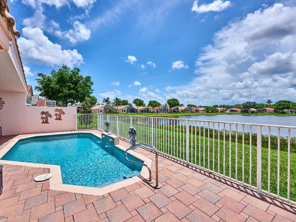 Boynton Beach, Florida, 33437, United States, 3 Bedrooms Bedrooms, ,2 BathroomsBathrooms,Residential,For Sale,1980529