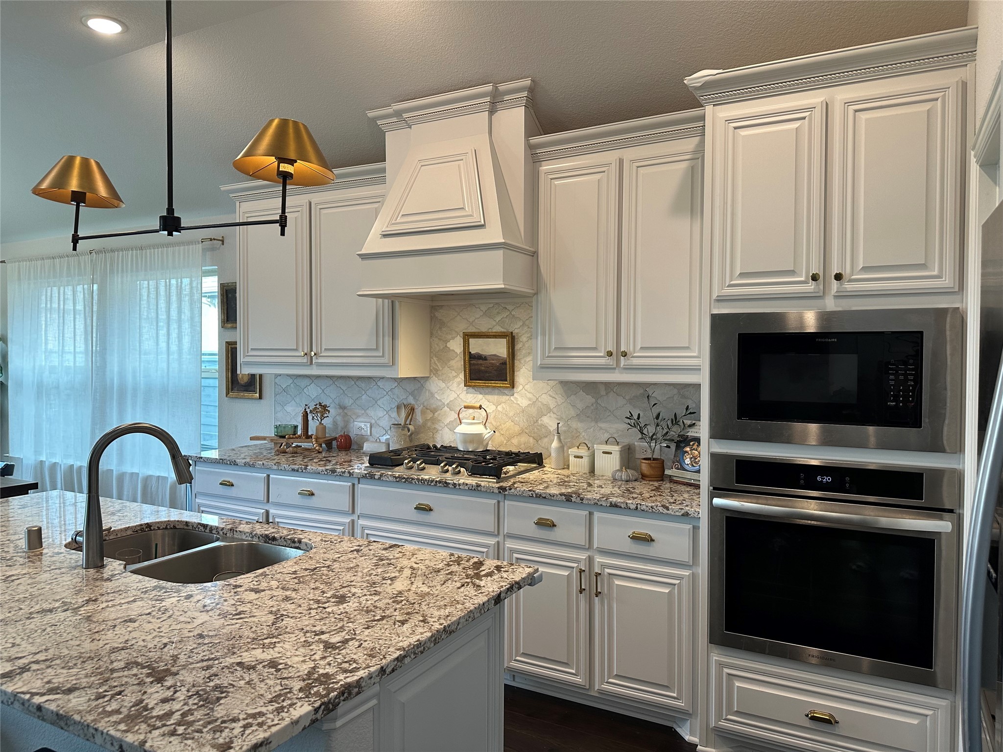 Little Elm, Texas, 76227, United States, 5 Bedrooms Bedrooms, ,4 BathroomsBathrooms,Residential,For Sale,1971561