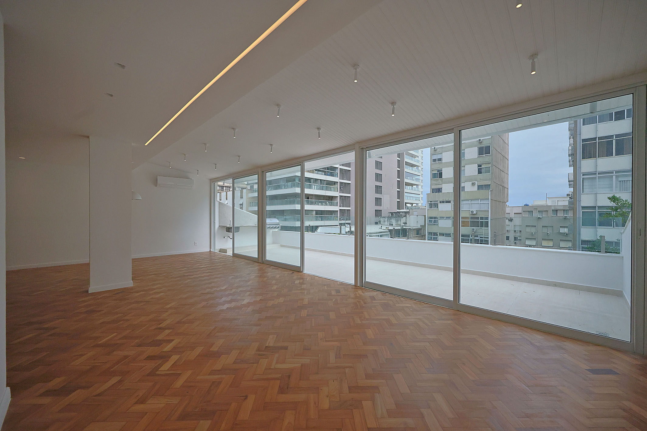  Renovated single-level penthouse with three suites in Ipanema - 物件實景
