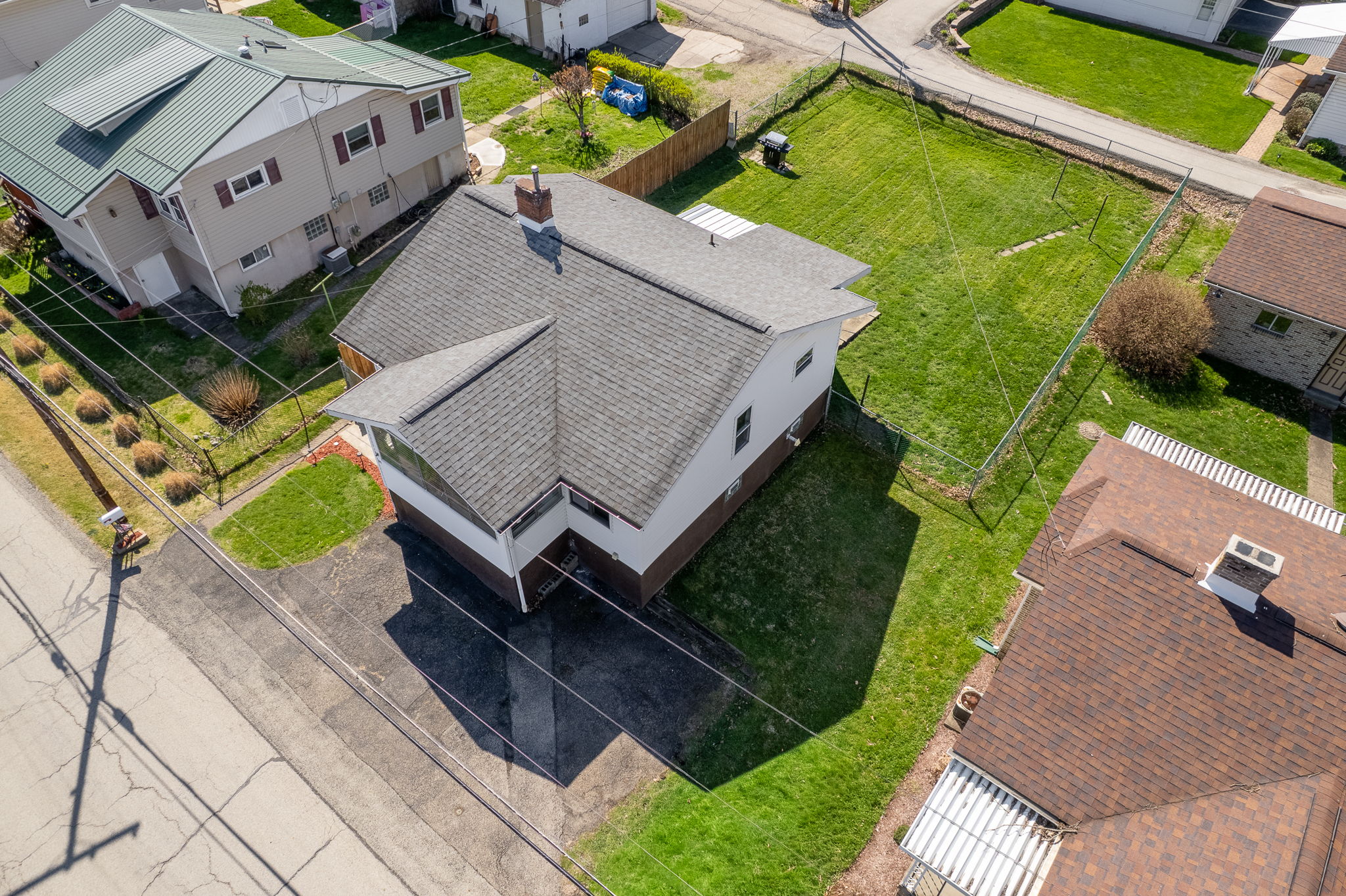  603 Memorial Drive, New Kensington, PA 15068 - 物件實景