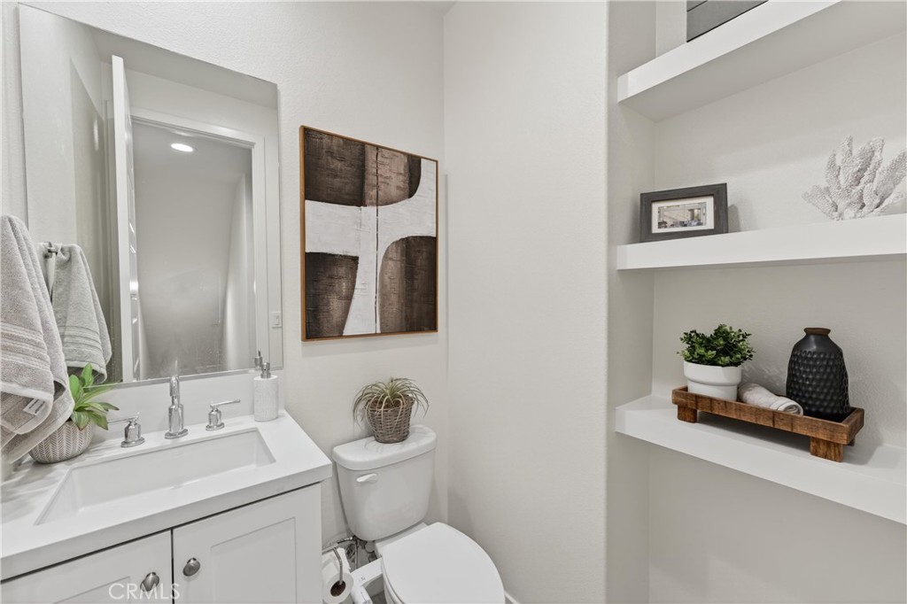 Mission Viejo, California, 92692, United States, 4 Bedrooms Bedrooms, ,4 BathroomsBathrooms,Residential,For Sale,1988036