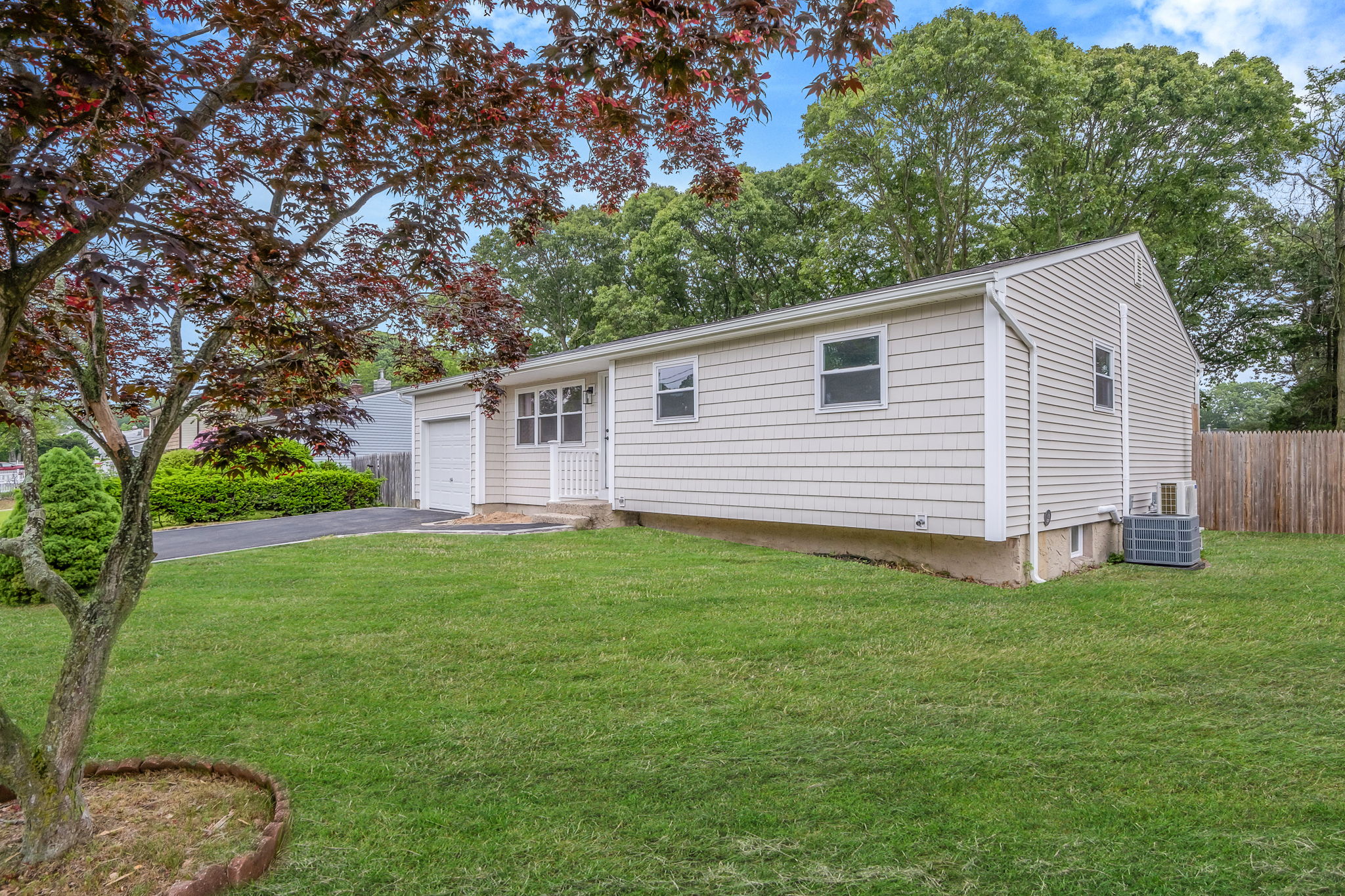Centereach, New York, 11720, United States, 3 Bedrooms Bedrooms, ,3 BathroomsBathrooms,Residential,For Sale,1851254