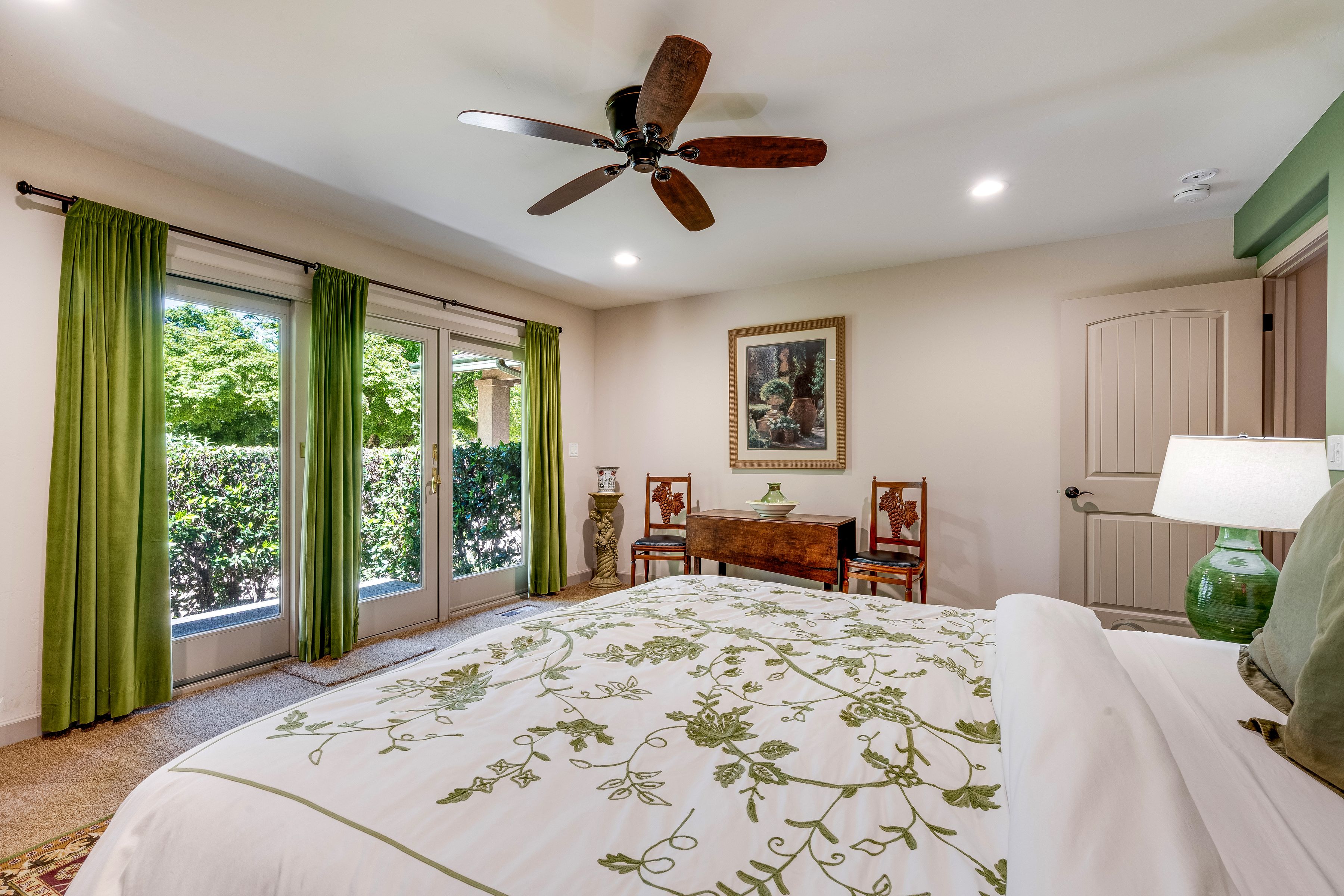  1040 Mount George Avenue - 物件實景