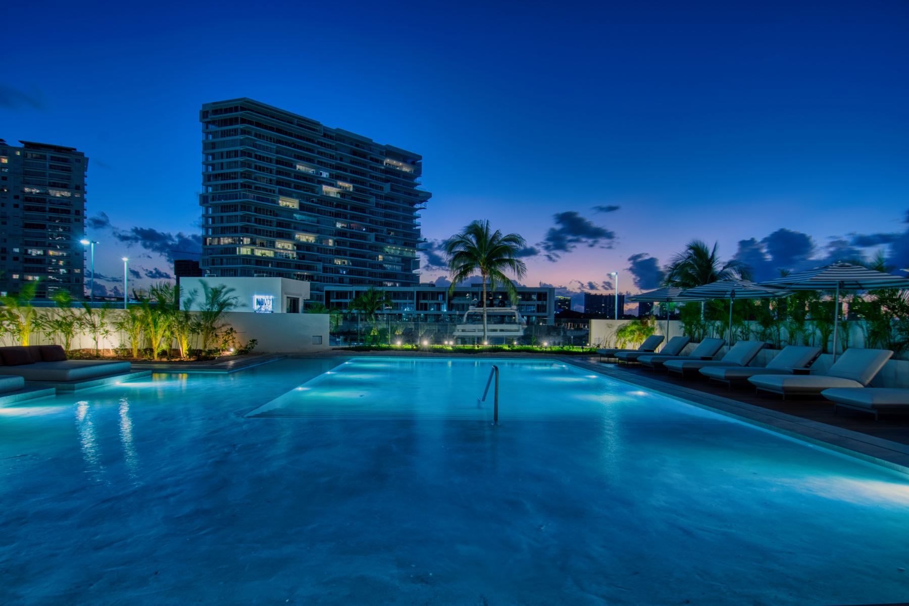  Oceanfront SLS Residences - 物件實景