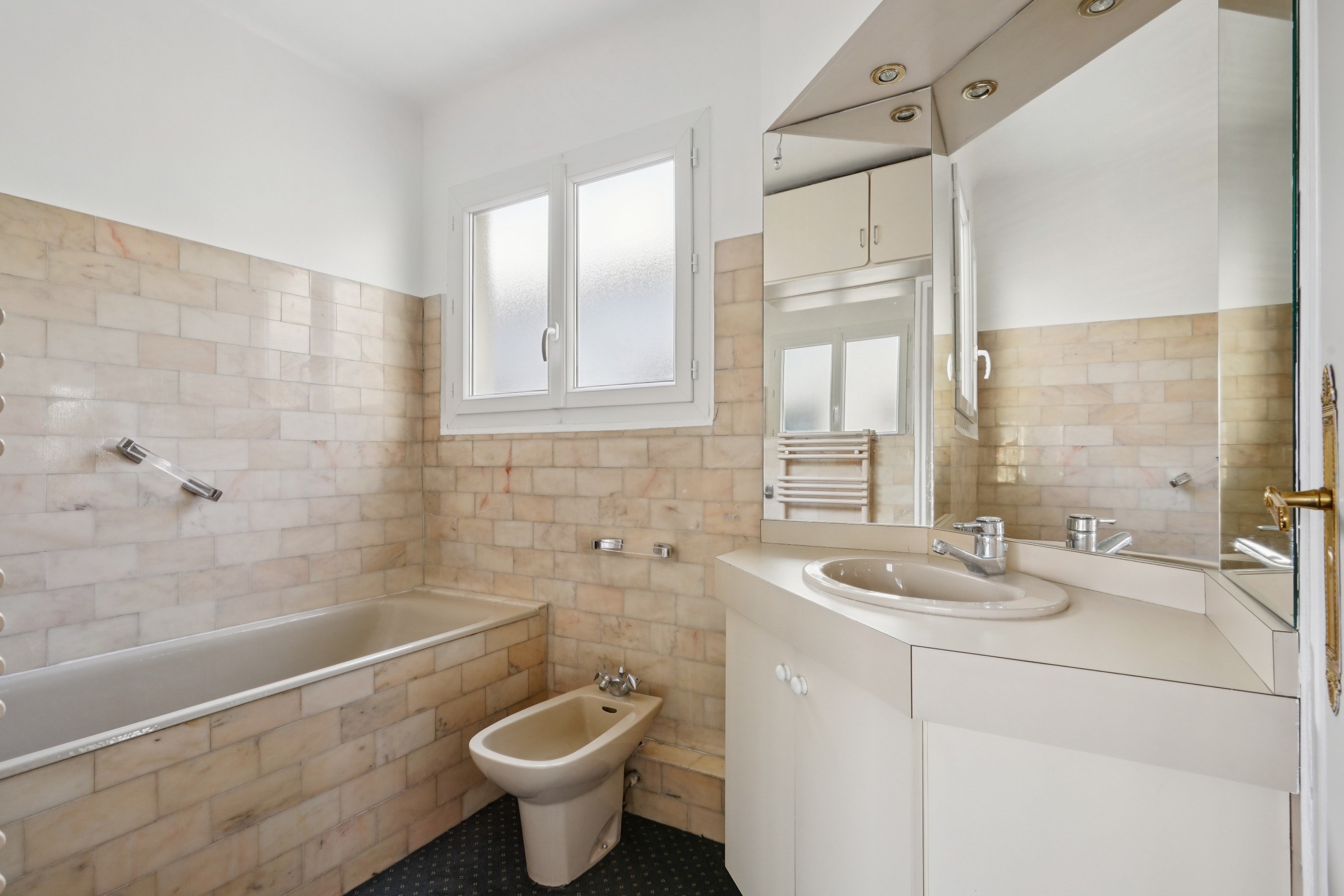  Neuilly Argenson - Top floor with elevator - Bright 3-room apartment with unobs… - 物件實景