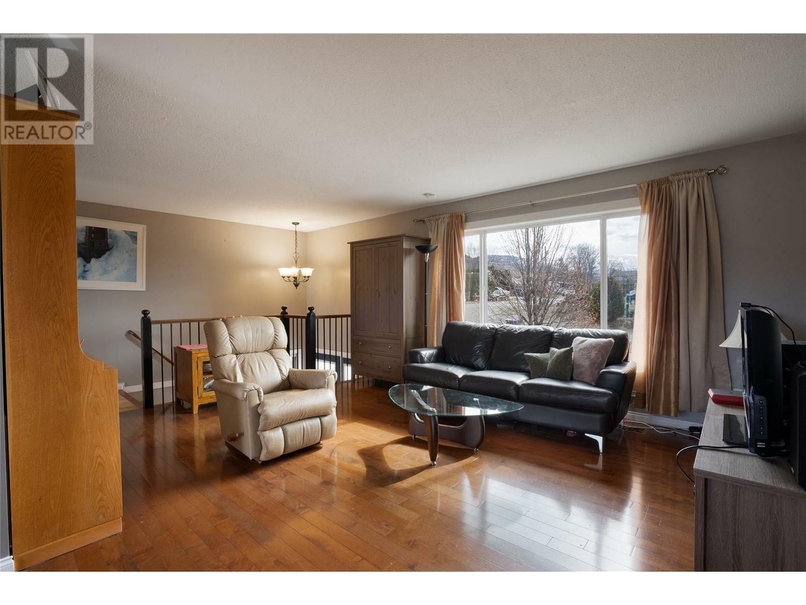 KELOWNA, British Columbia, V1X 6M4, CA, 3 Bedrooms Bedrooms, ,2 BathroomsBathrooms,Residential,For Sale,1836939