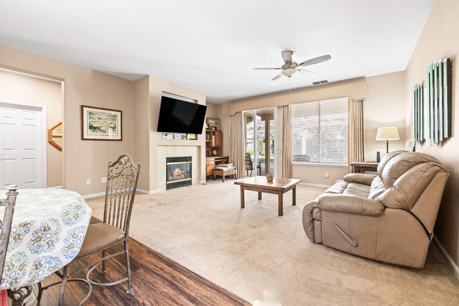 Rocklin, California, 95765, United States, 2 Bedrooms Bedrooms, ,2 BathroomsBathrooms,Residential,For Sale,1907084