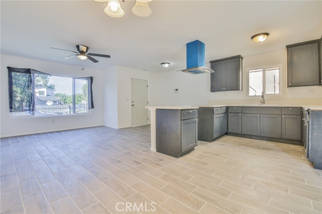 Los Angeles, California, 90002, United States, 3 Bedrooms Bedrooms, ,2 BathroomsBathrooms,Residential,For Sale,1986141