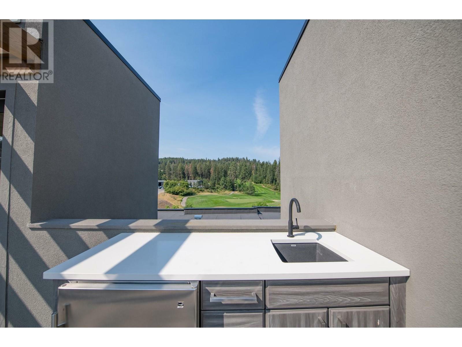 VERNON, British Columbia, V1H 0A5, CA, 4 Bedrooms Bedrooms, ,3 BathroomsBathrooms,Residential,For Sale,1839101