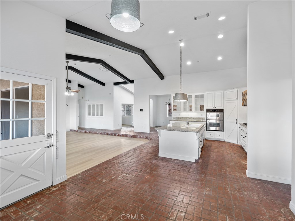 Hesperia, California, 92344, United States, 5 Bedrooms Bedrooms, ,3 BathroomsBathrooms,Residential,For Sale,1996826