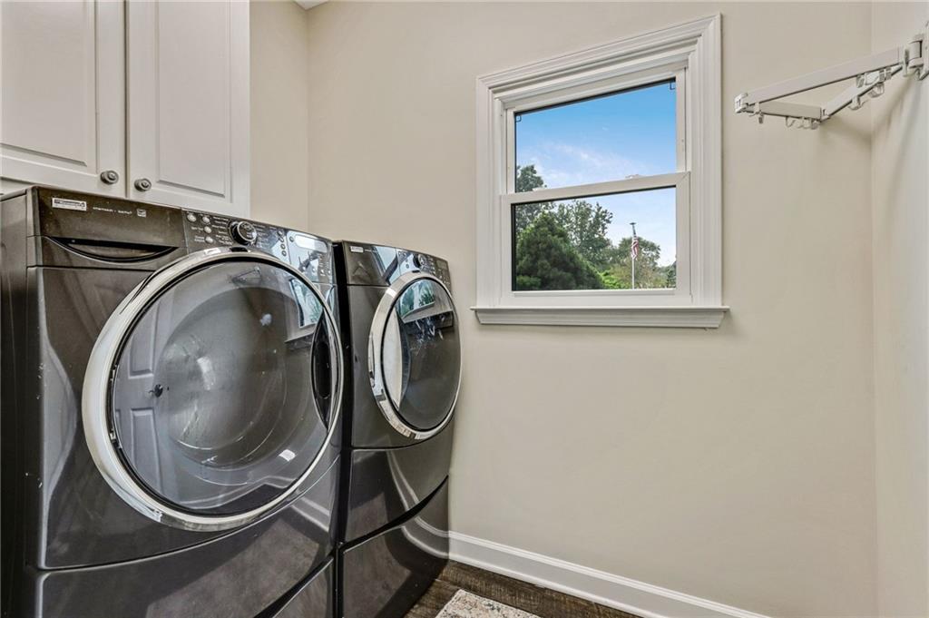 Cumming, Georgia, 30041, United States, 4 Bedrooms Bedrooms, ,4 BathroomsBathrooms,Residential,For Sale,1989909