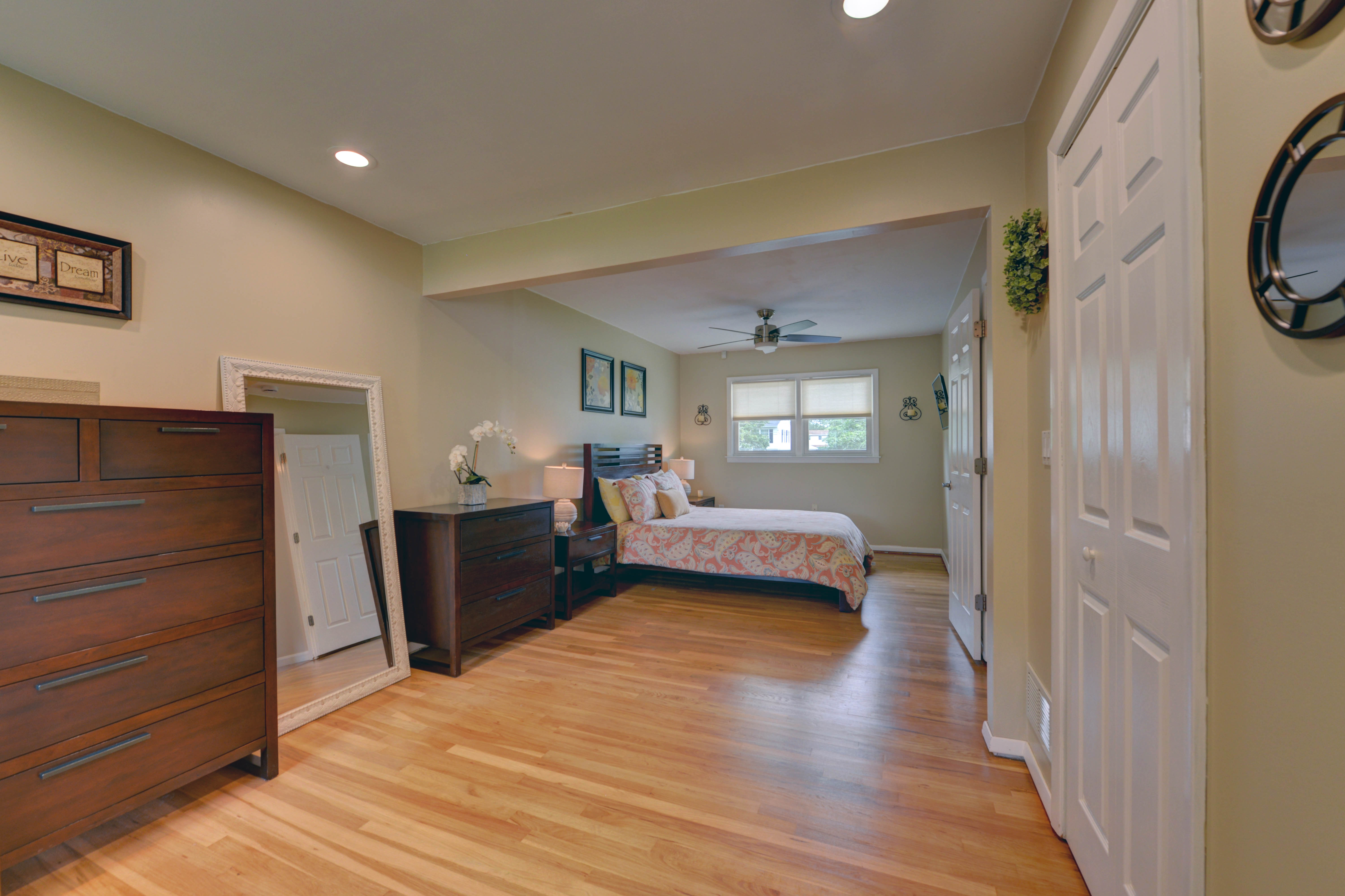 Pequannock, New Jersey, 07440, United States, 3 Bedrooms Bedrooms, ,3 BathroomsBathrooms,Residential,For Sale,1944939