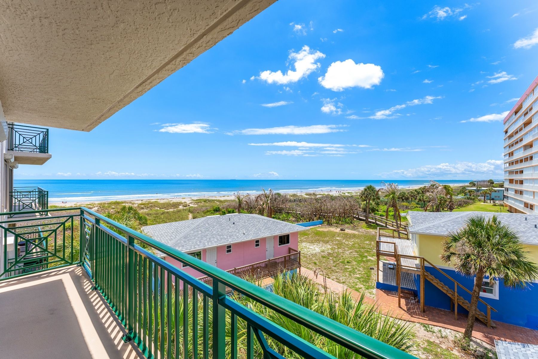  443 Johnson Avenue, #402, Cape Canaveral, FL, 32920 - 物件實景