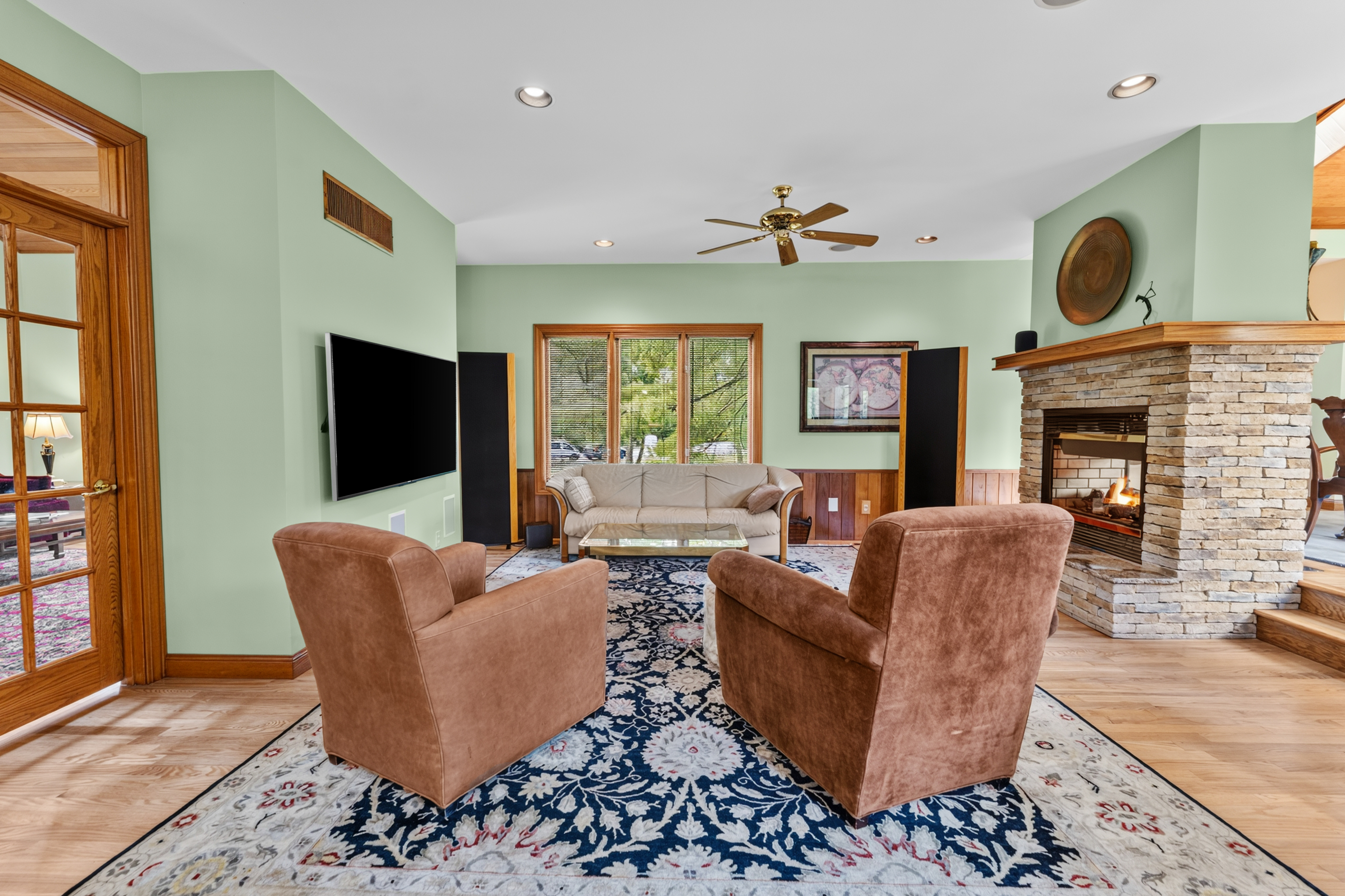  Light-Filled Contemporary on 2.35 Acres in Ladue - 物件實景