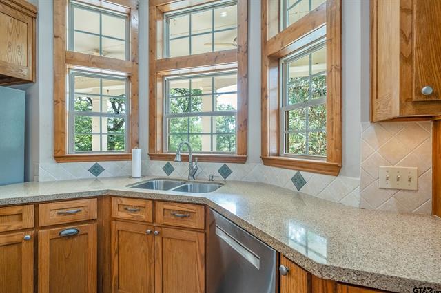 Hawkins, Texas, 75765, United States, 3 Bedrooms Bedrooms, ,3 BathroomsBathrooms,Residential,For Sale,1977788