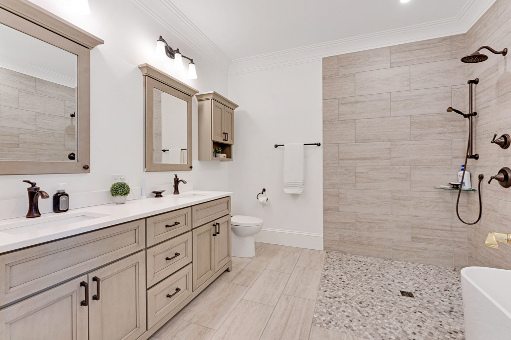 Drummond-North Elmsley, Ontario, K7H0G5, CA, 8 Bedrooms Bedrooms, ,7 BathroomsBathrooms,Residential,For Sale,1991661