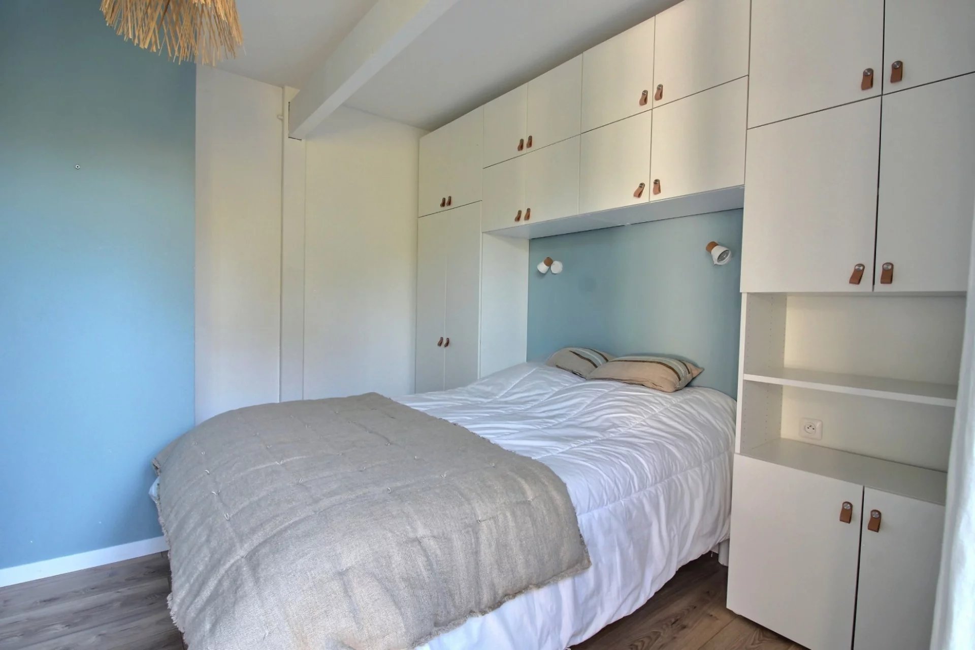 Arcachon, New Aquitaine, 33120, FR, 2 Bedrooms Bedrooms, ,1 BathroomBathrooms,Residential,For Sale,1684392