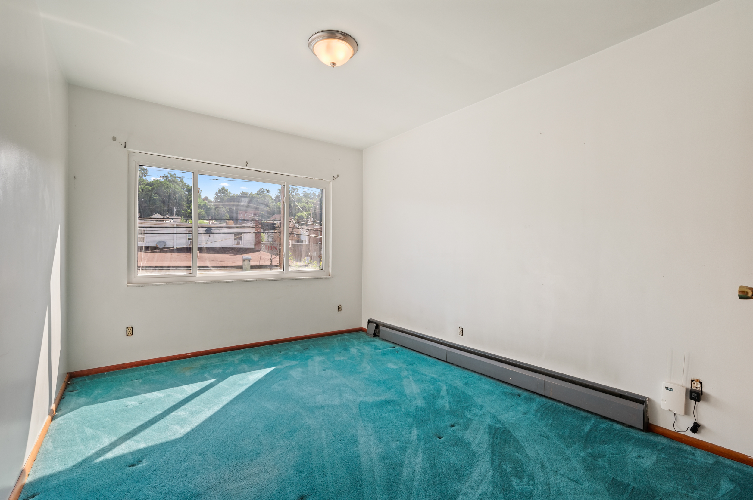  444 Russellwood Avenue, McKees Rocks, PA 15136 - 物件實景